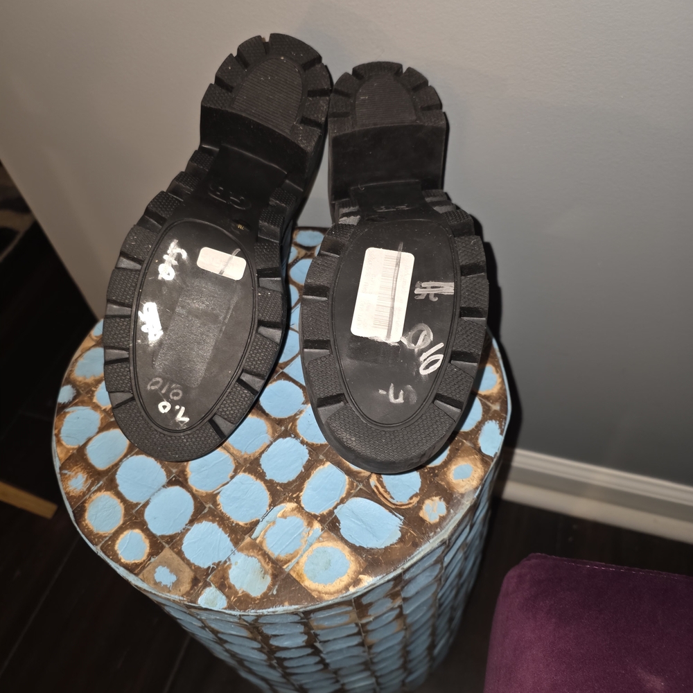 Gianni Bini Black Leather Clogs And Mules - Picture 4 of 4
